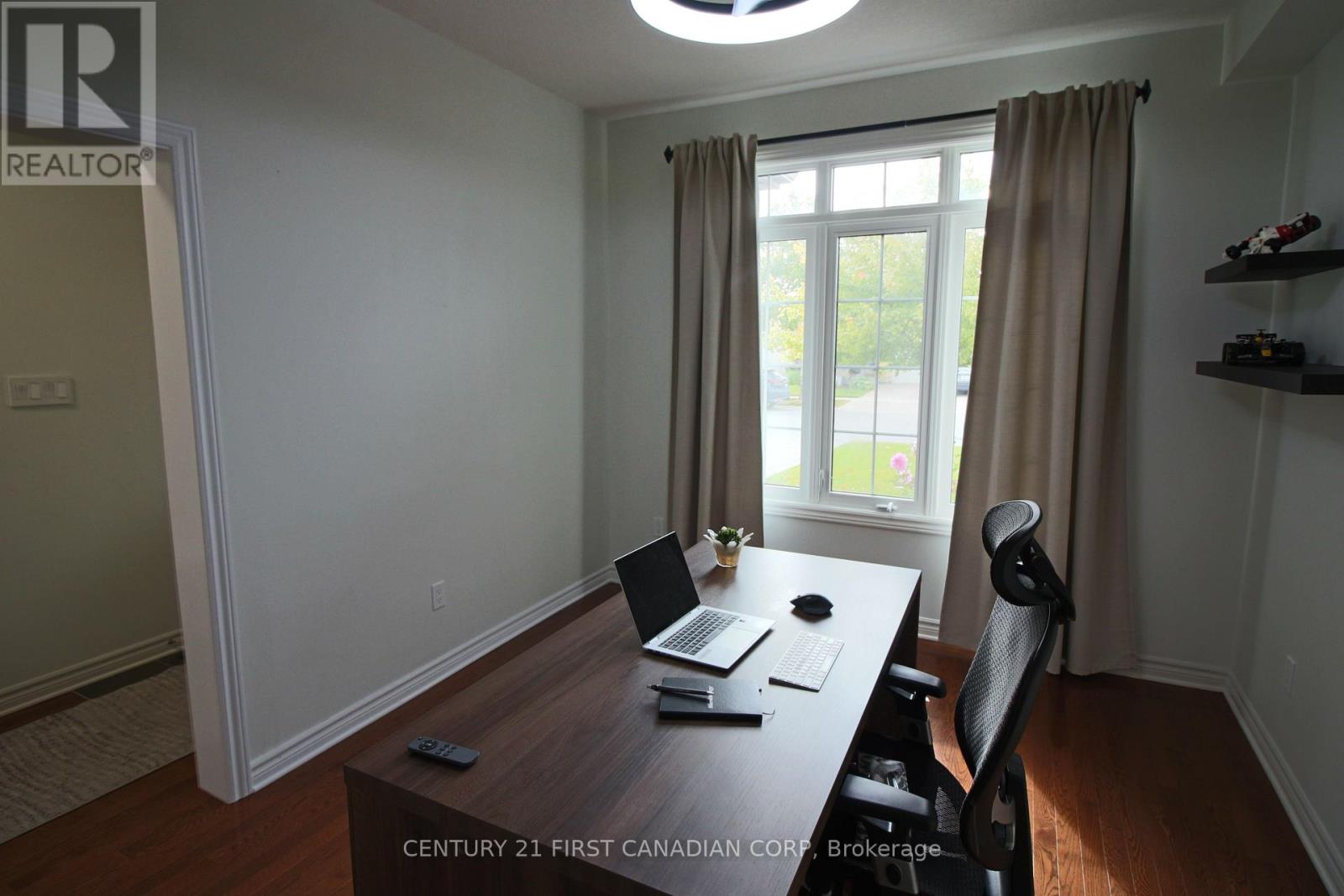 6 - 458 Blue Jay Drive Property Photo 19