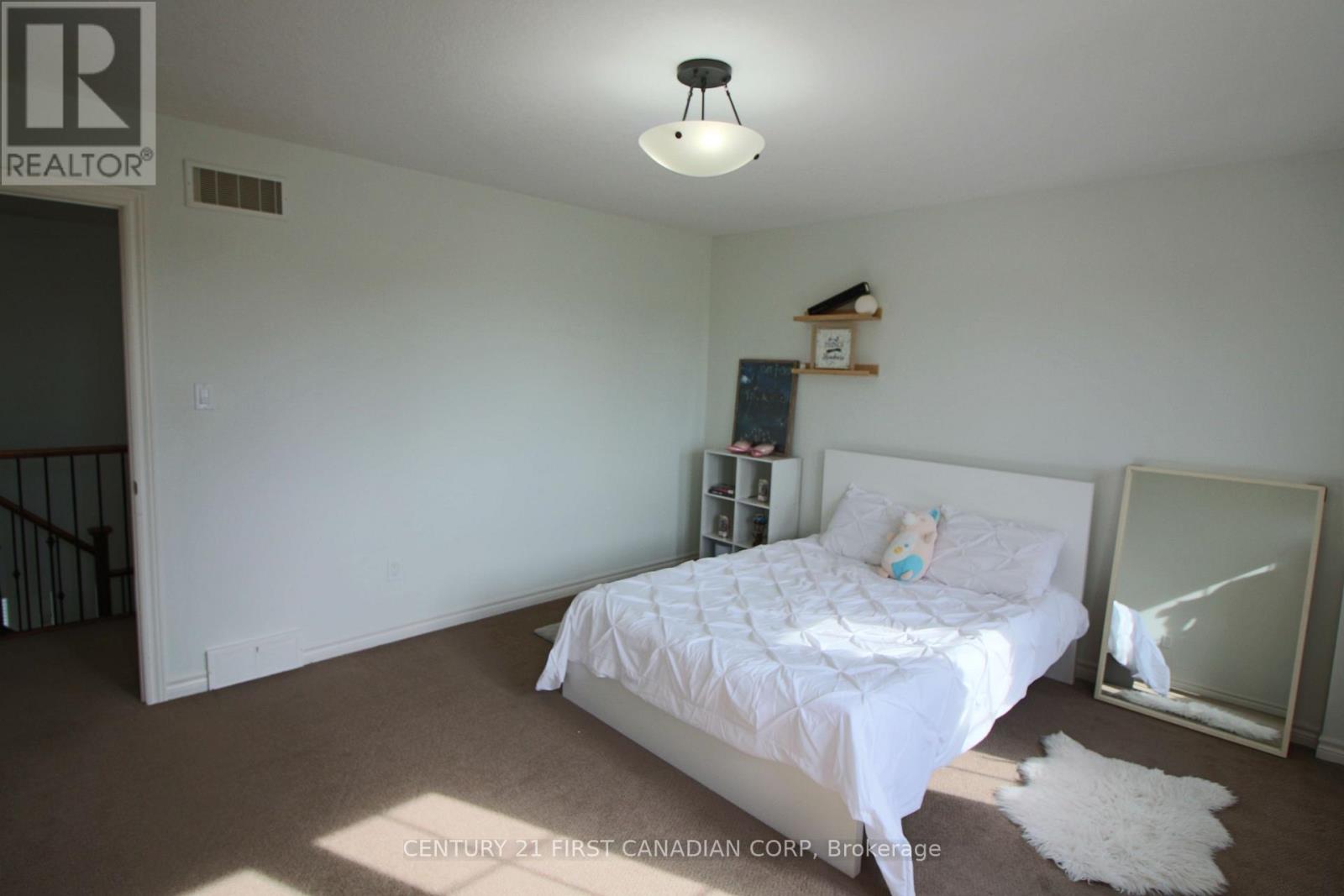 6 - 458 Blue Jay Drive Property Photo 27