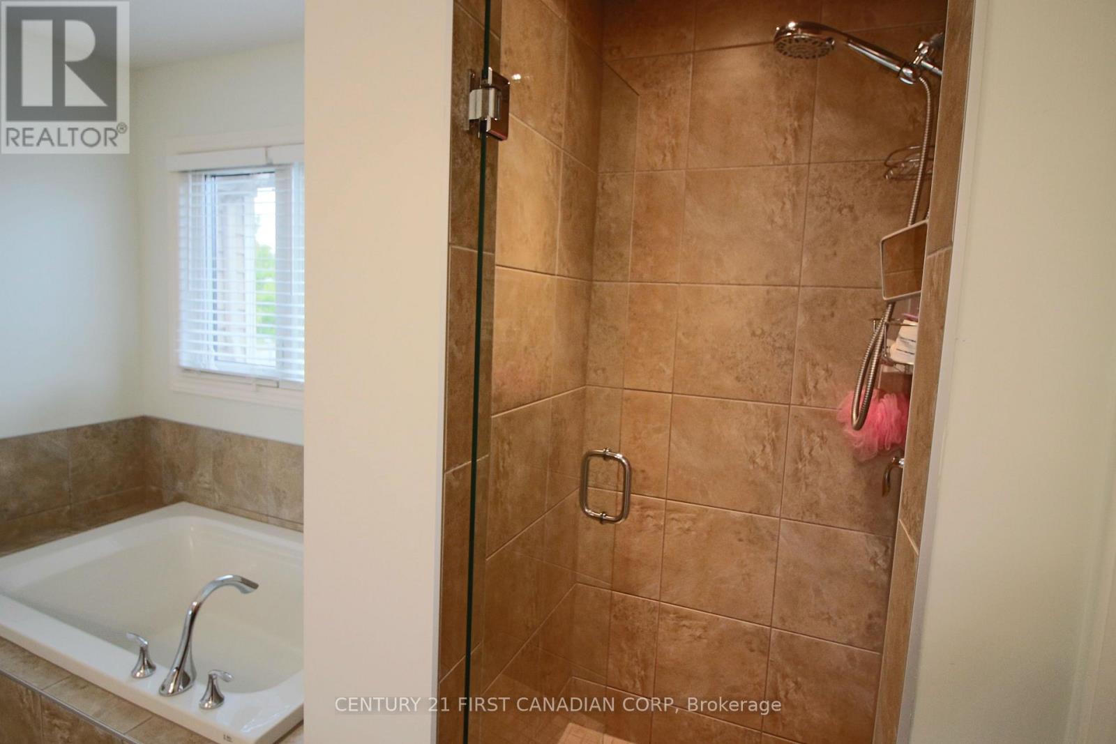 6 - 458 Blue Jay Drive Property Photo 36