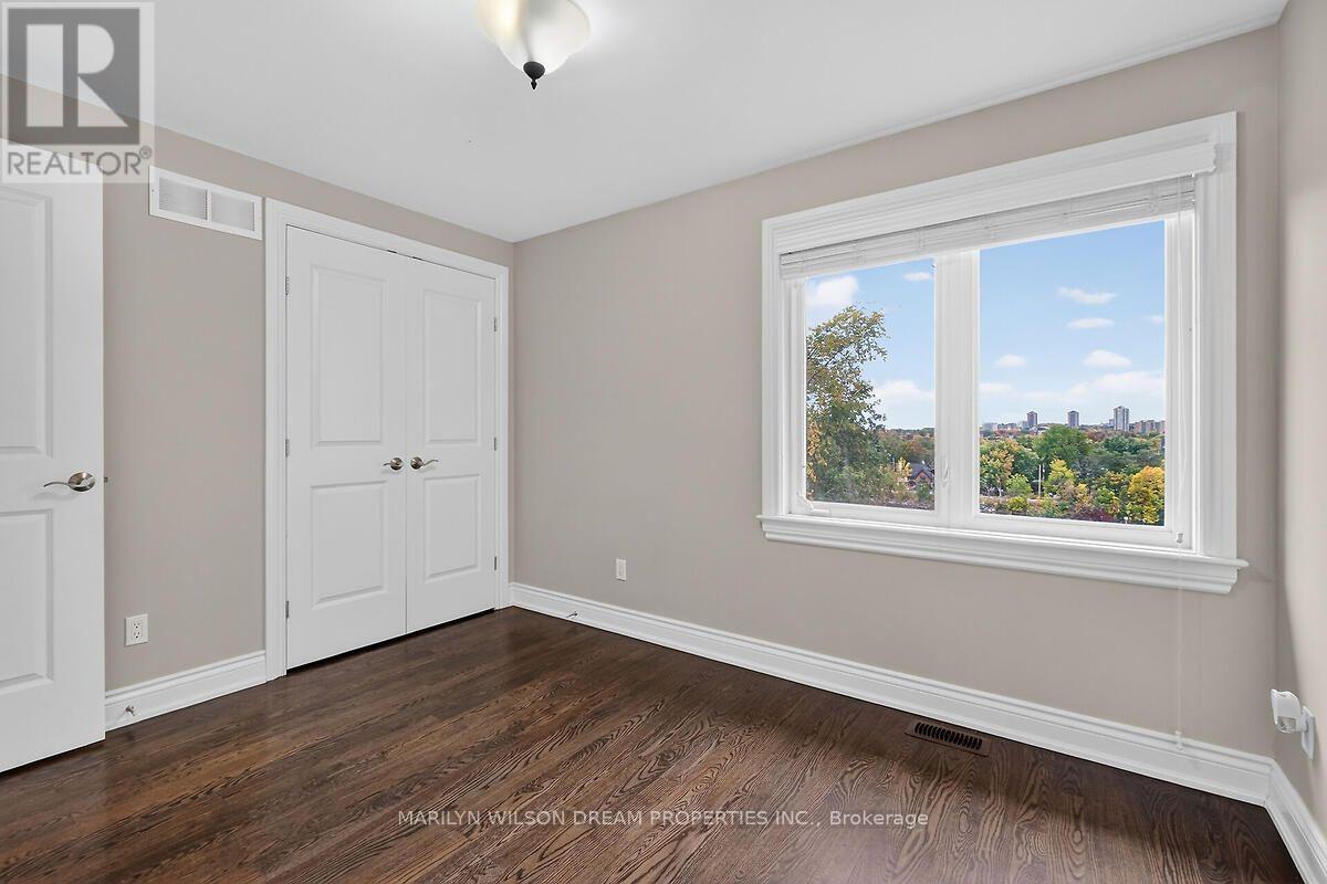 612 Besserer Street Property Photo 34