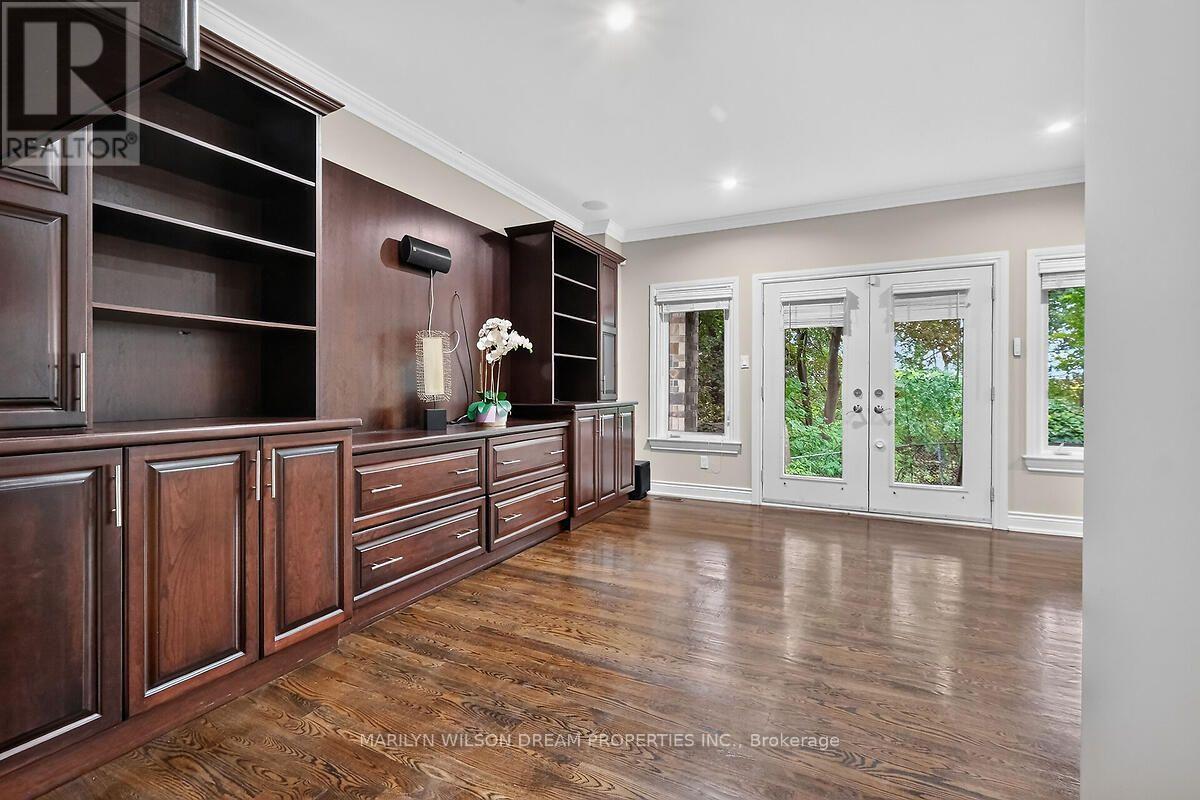 612 Besserer Street Property Photo 39