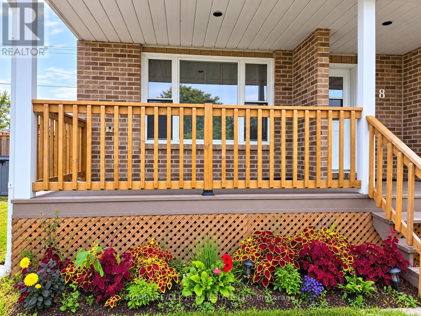 8 Carman Court Property Photo 2