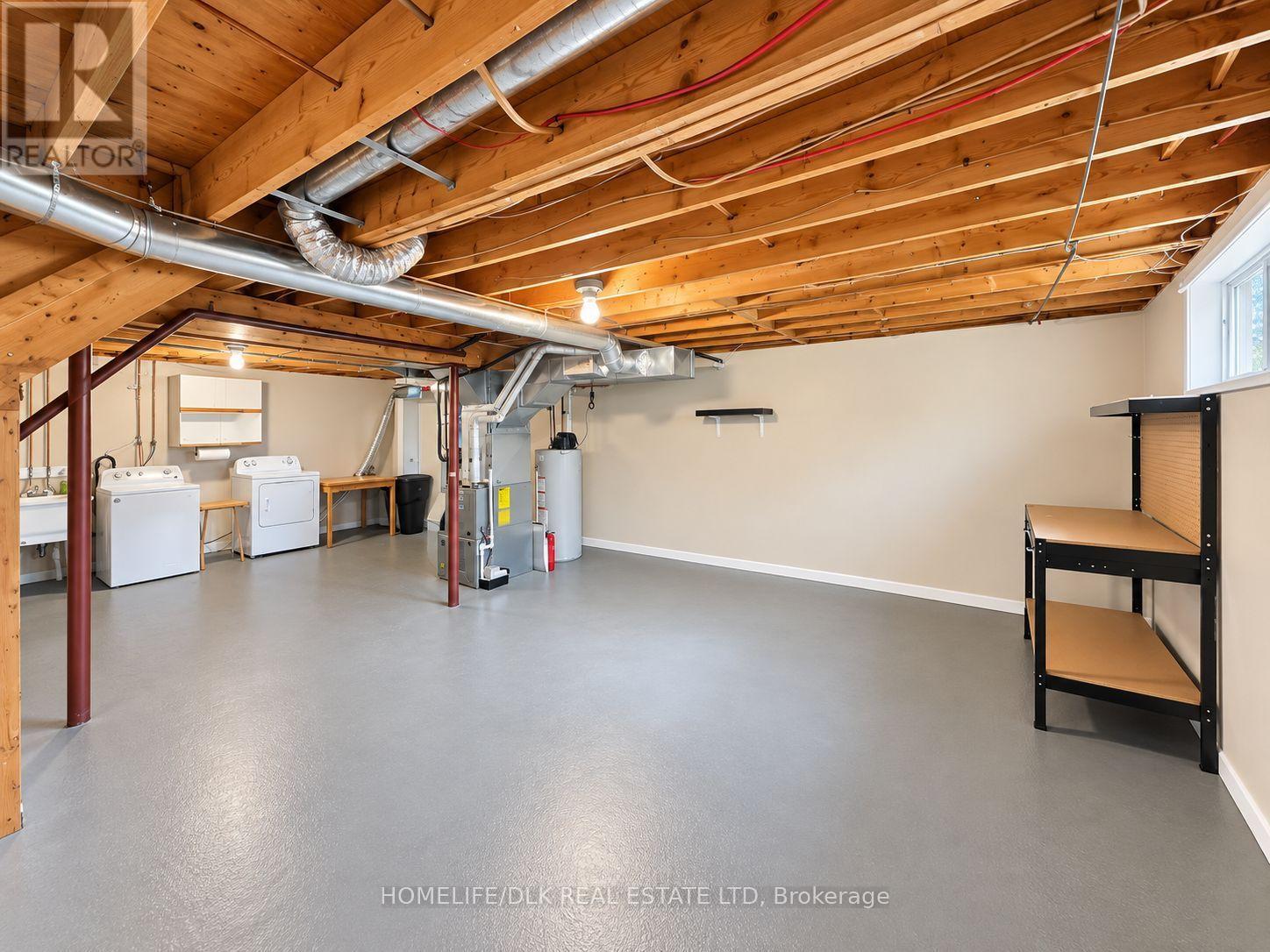 8 Carman Court Property Photo 12
