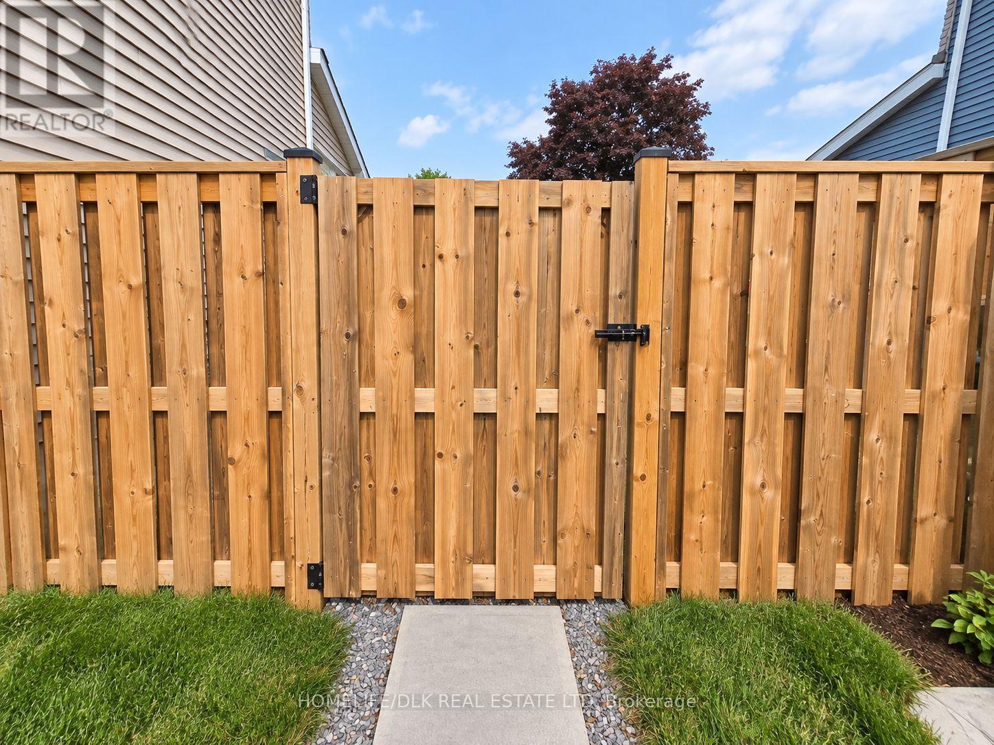 8 Carman Court Property Photo 18