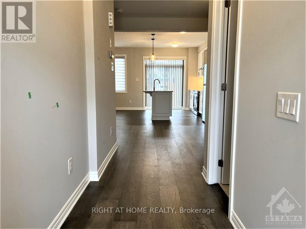 681 Allied Mews Property Photo 2