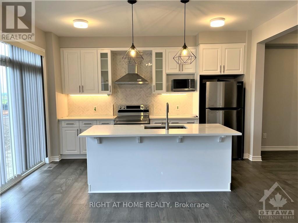 681 Allied Mews Property Photo 8