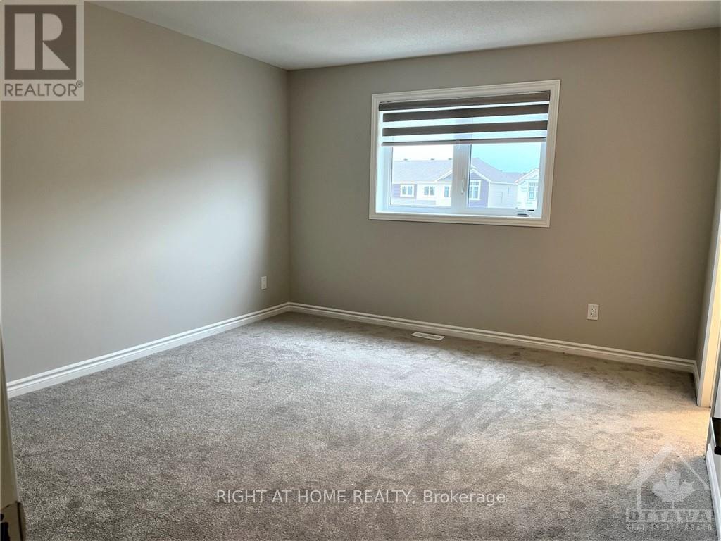 681 Allied Mews Property Photo 10