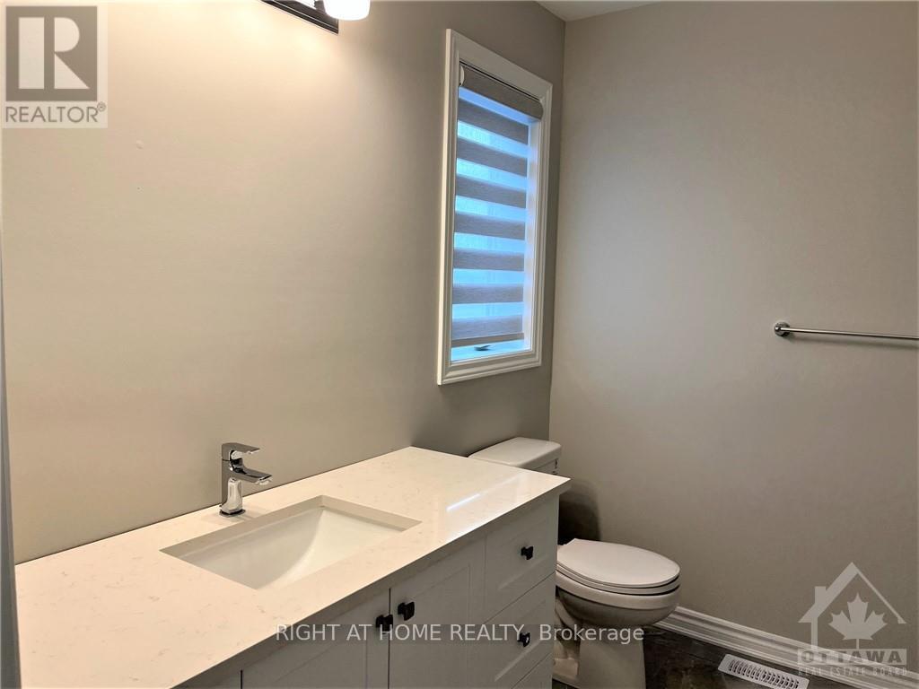 681 Allied Mews Property Photo 11