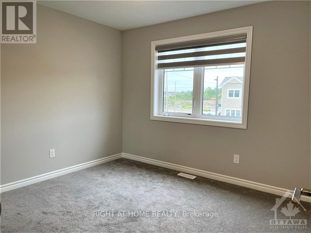 681 Allied Mews Property Photo 15