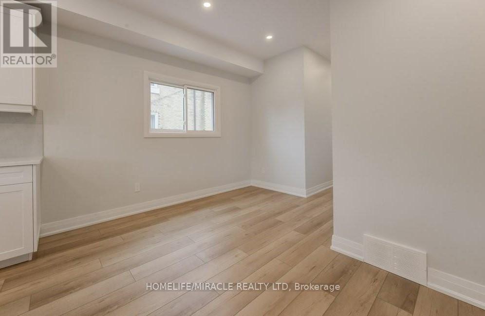 Upper - 160 Weber Street W Property Photo 10