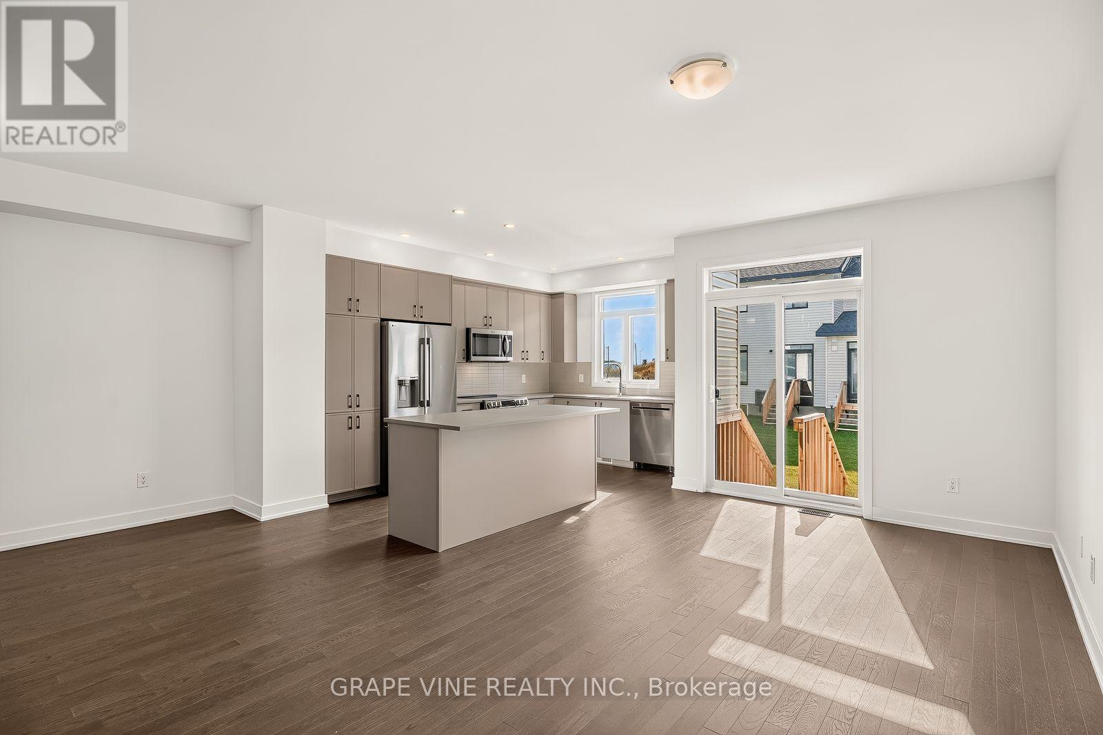 76 San Felice Circle Property Photo 11