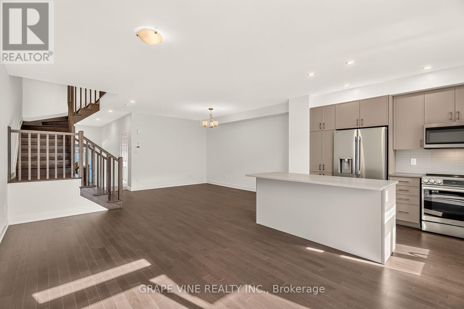 76 San Felice Circle Property Photo 13