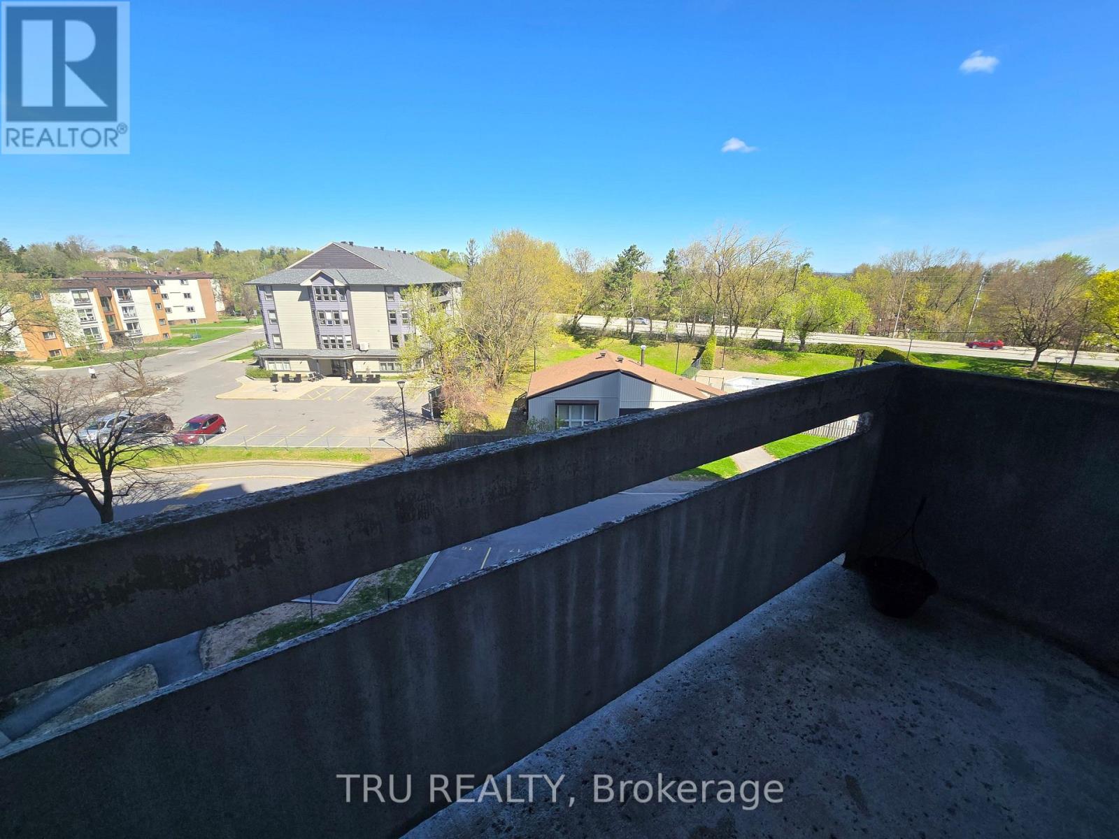 507 - 915 Elmsmere Road Property Photo 22