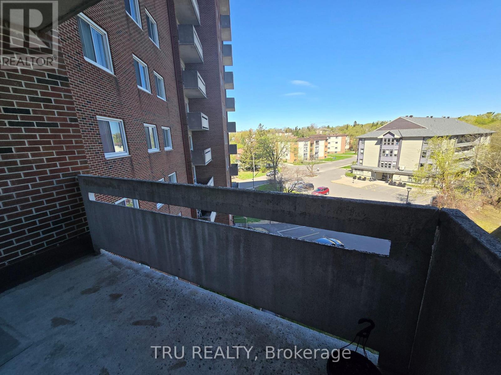 507 - 915 Elmsmere Road Property Photo 23