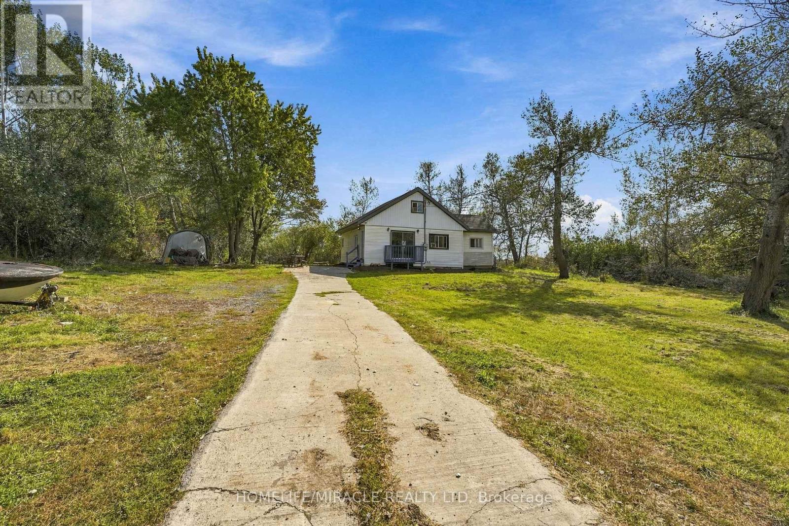 2019 Hamilton Road Property Photo 4