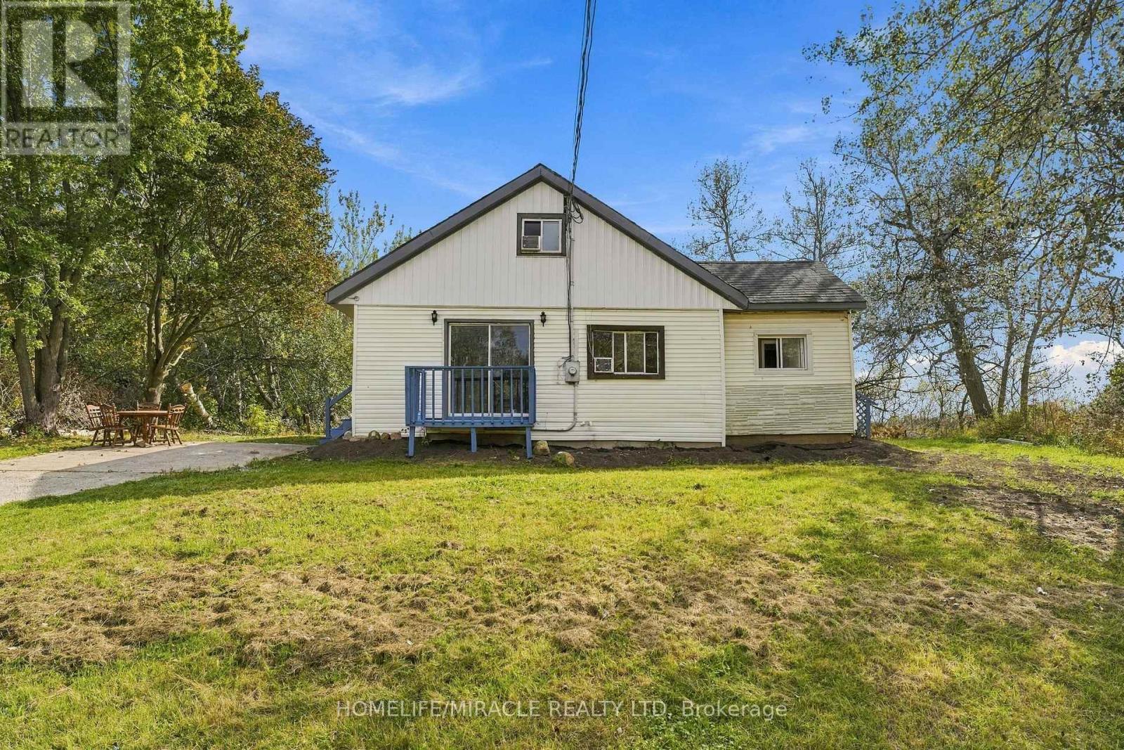 2019 Hamilton Road Property Photo 8