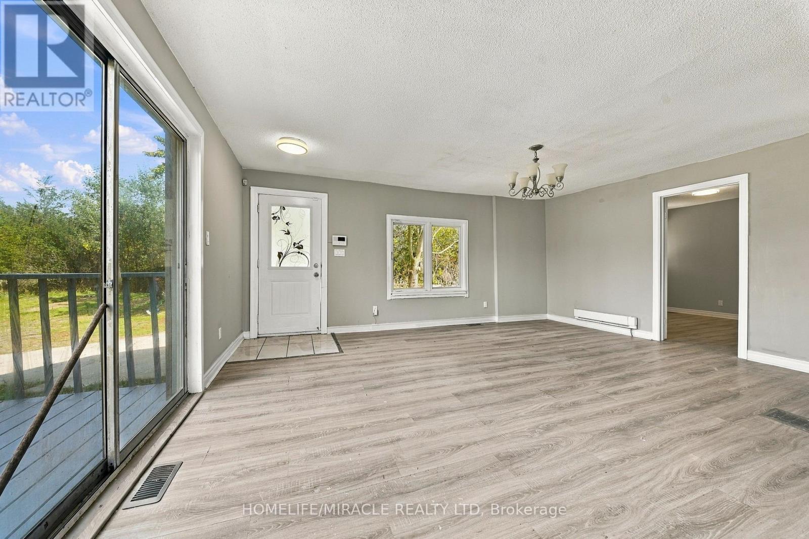 2019 Hamilton Road Property Photo 13
