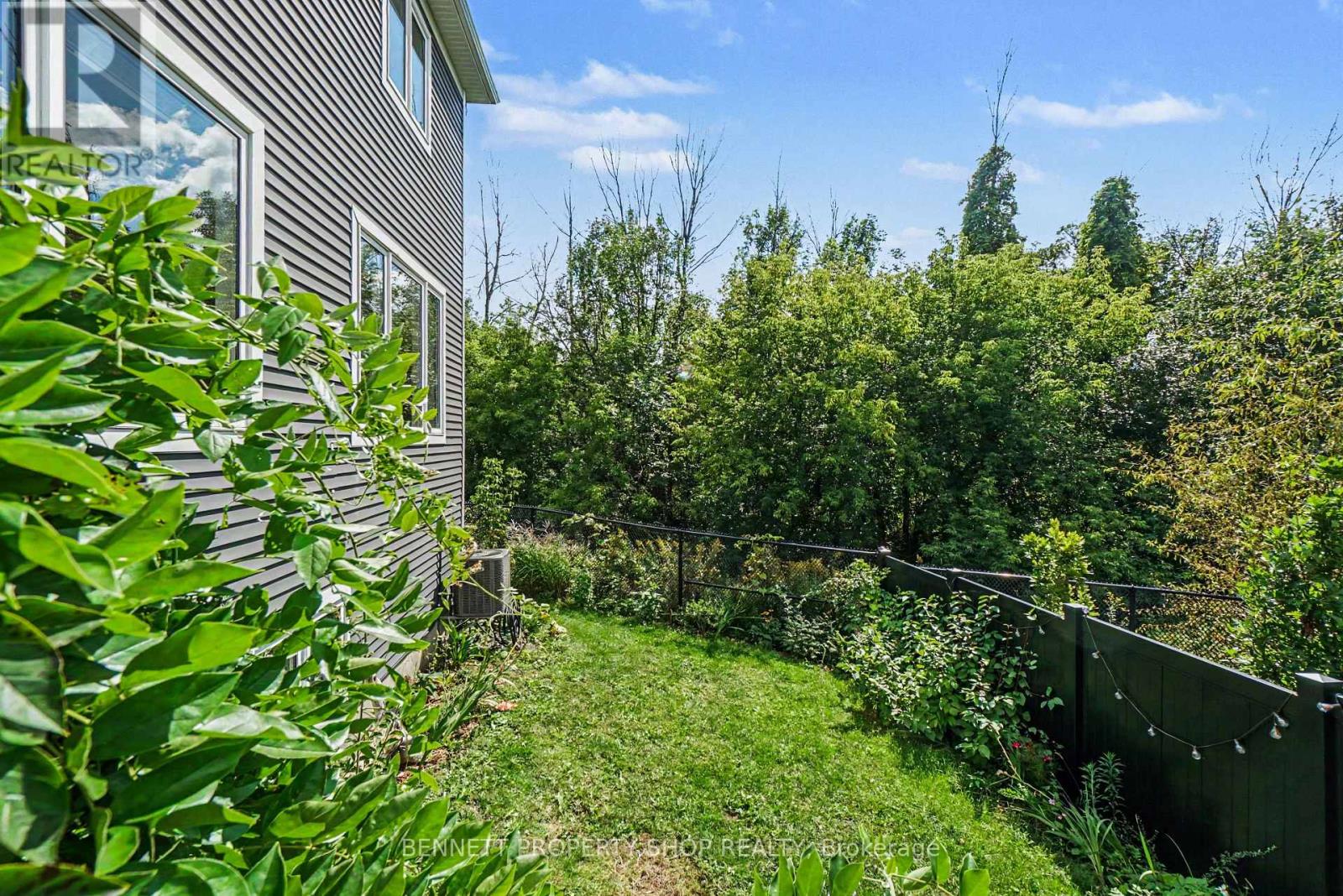 153 Point Prim Crescent Property Photo 26