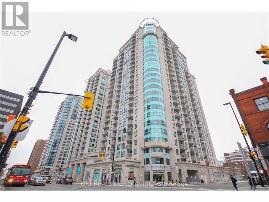 302 - 200 Rideau Street Property Photo 2