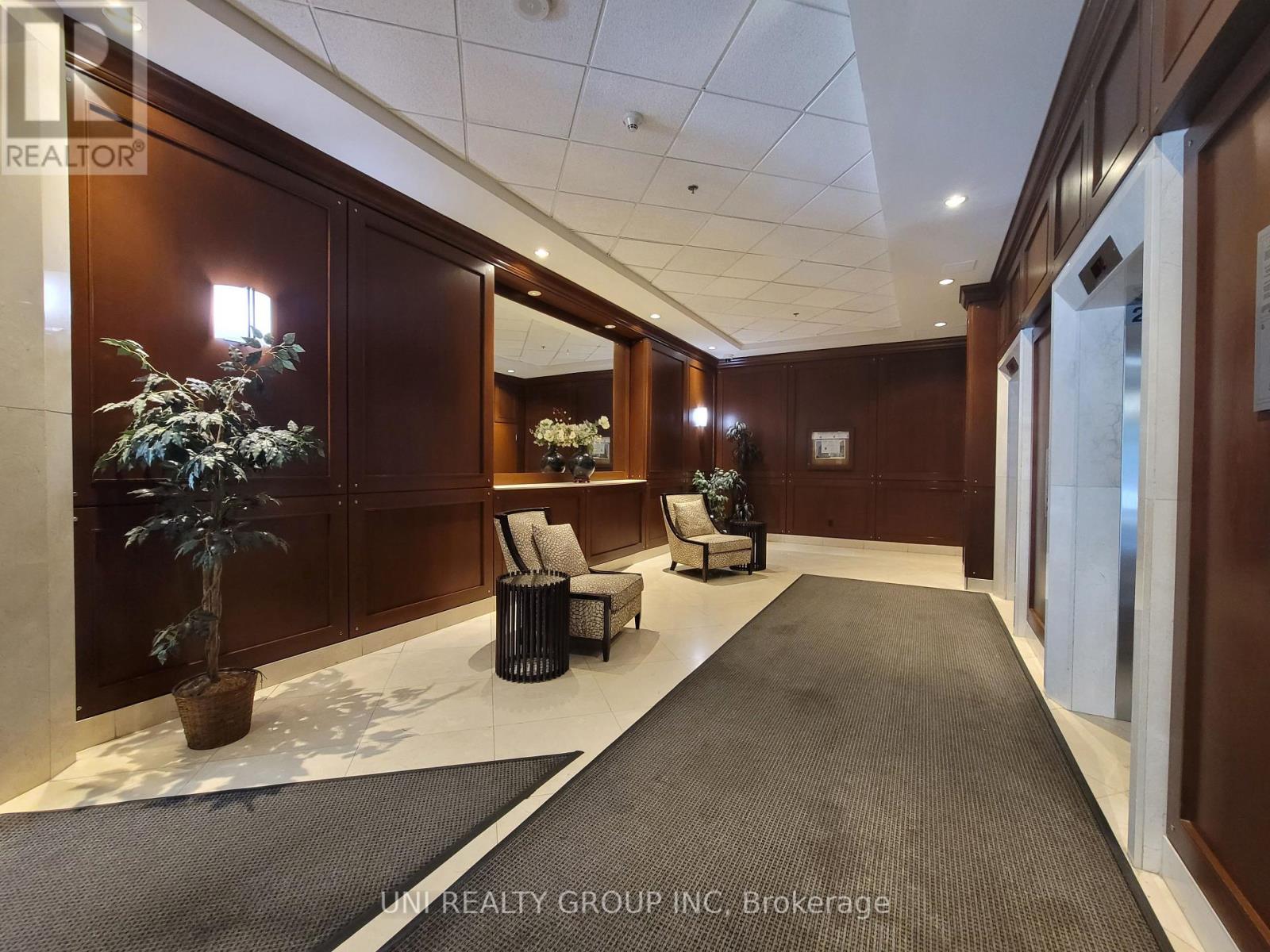 302 - 200 Rideau Street Property Photo 5