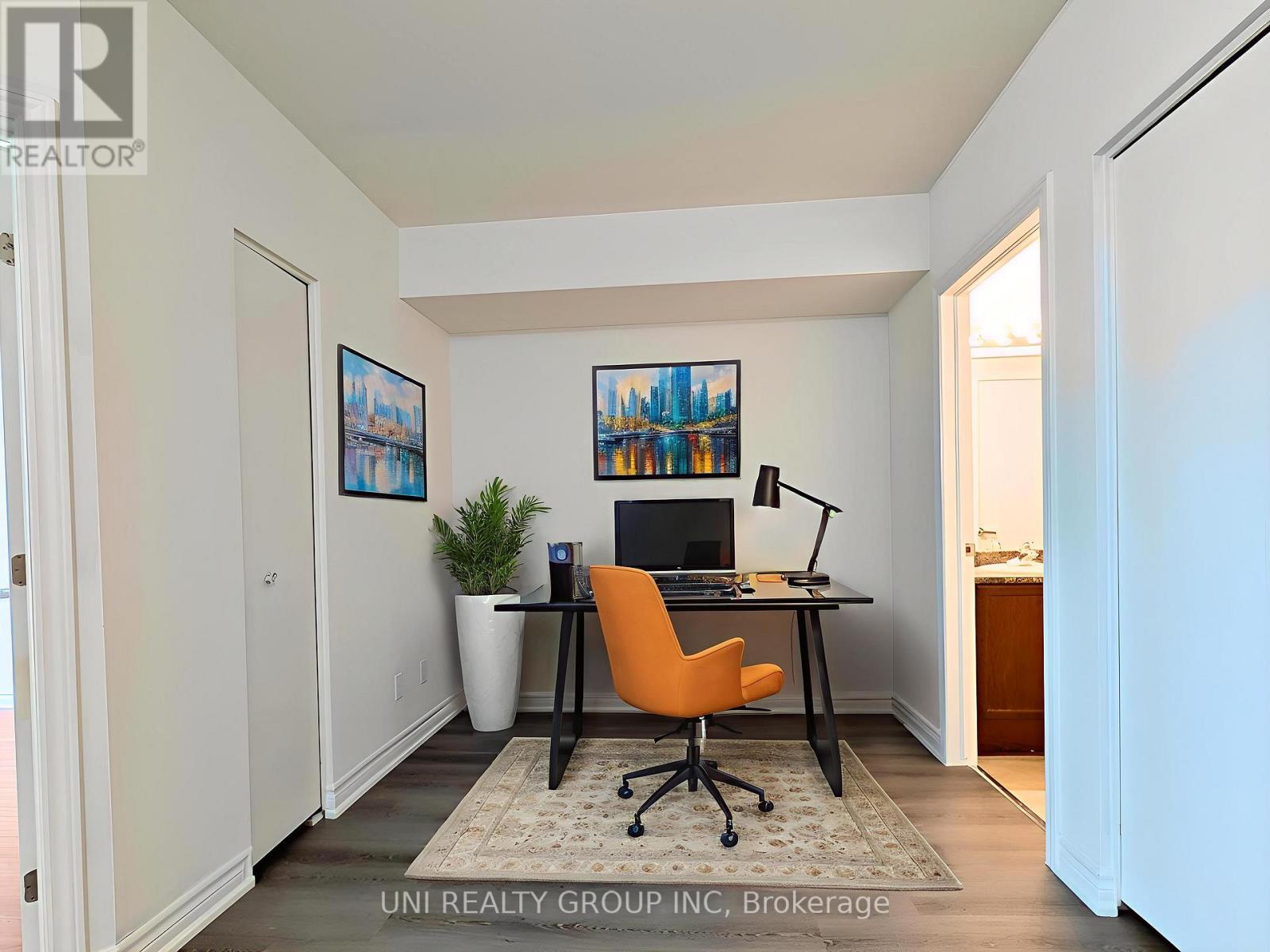 302 - 200 Rideau Street Property Photo 13