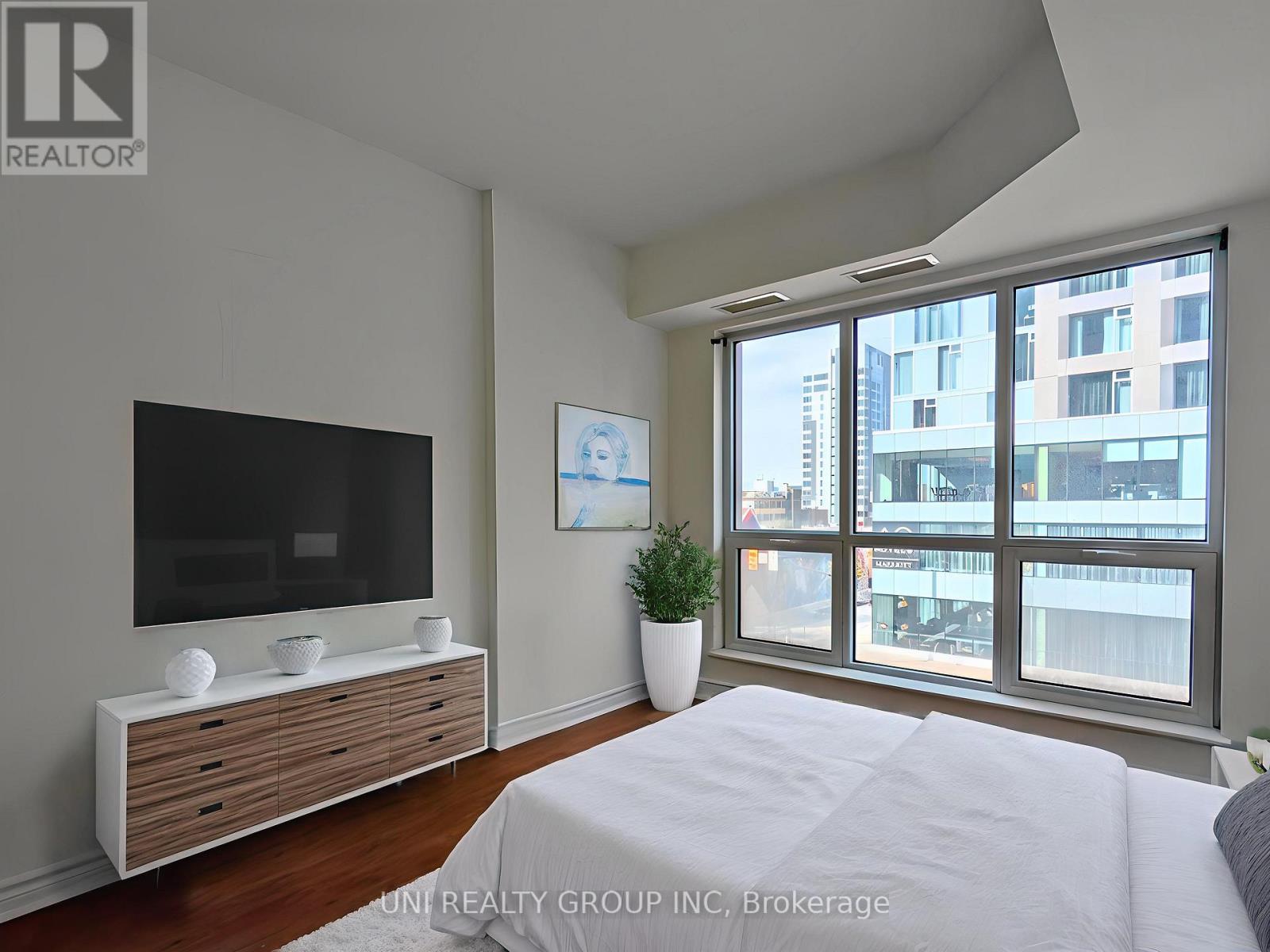 302 - 200 Rideau Street Property Photo 20