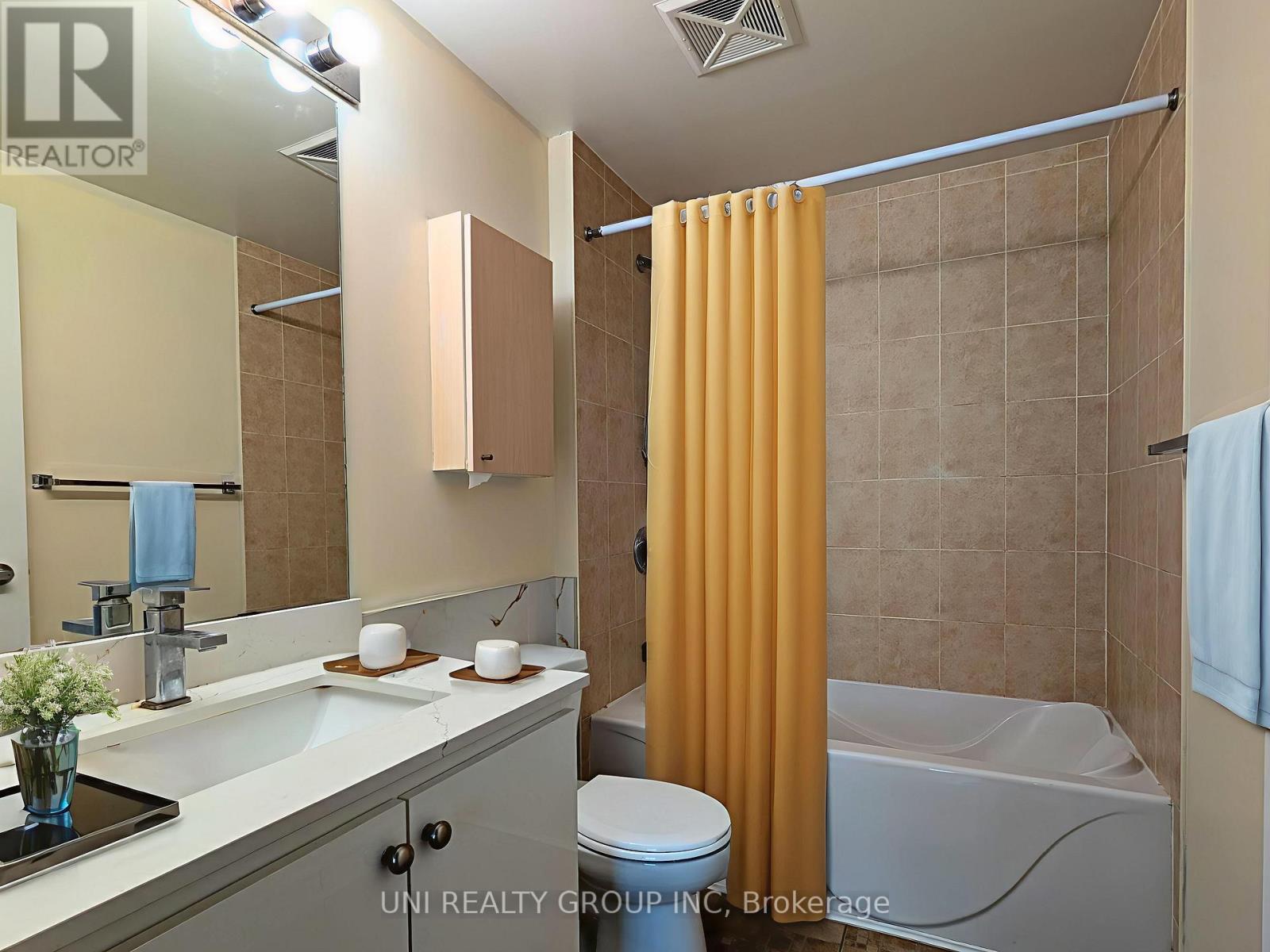 302 - 200 Rideau Street Property Photo 27