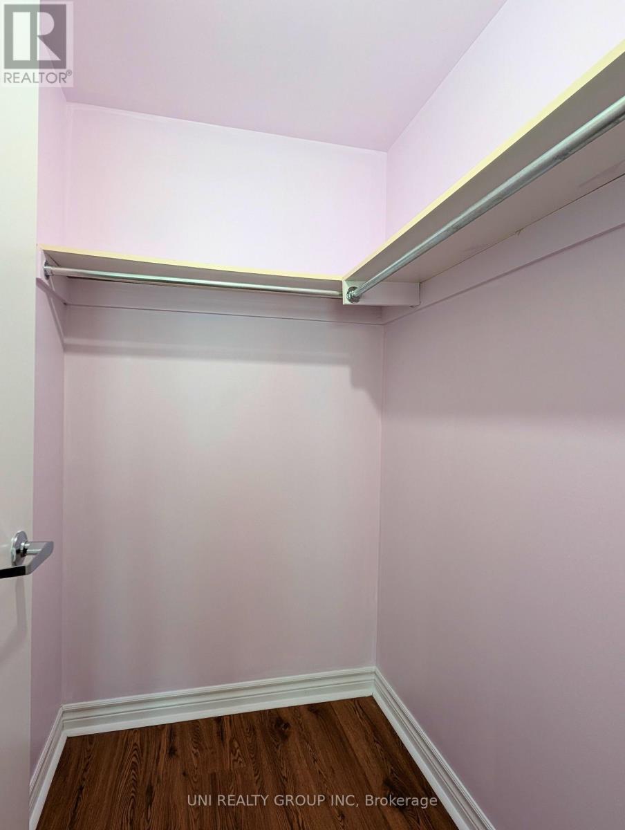 302 - 200 Rideau Street Property Photo 30