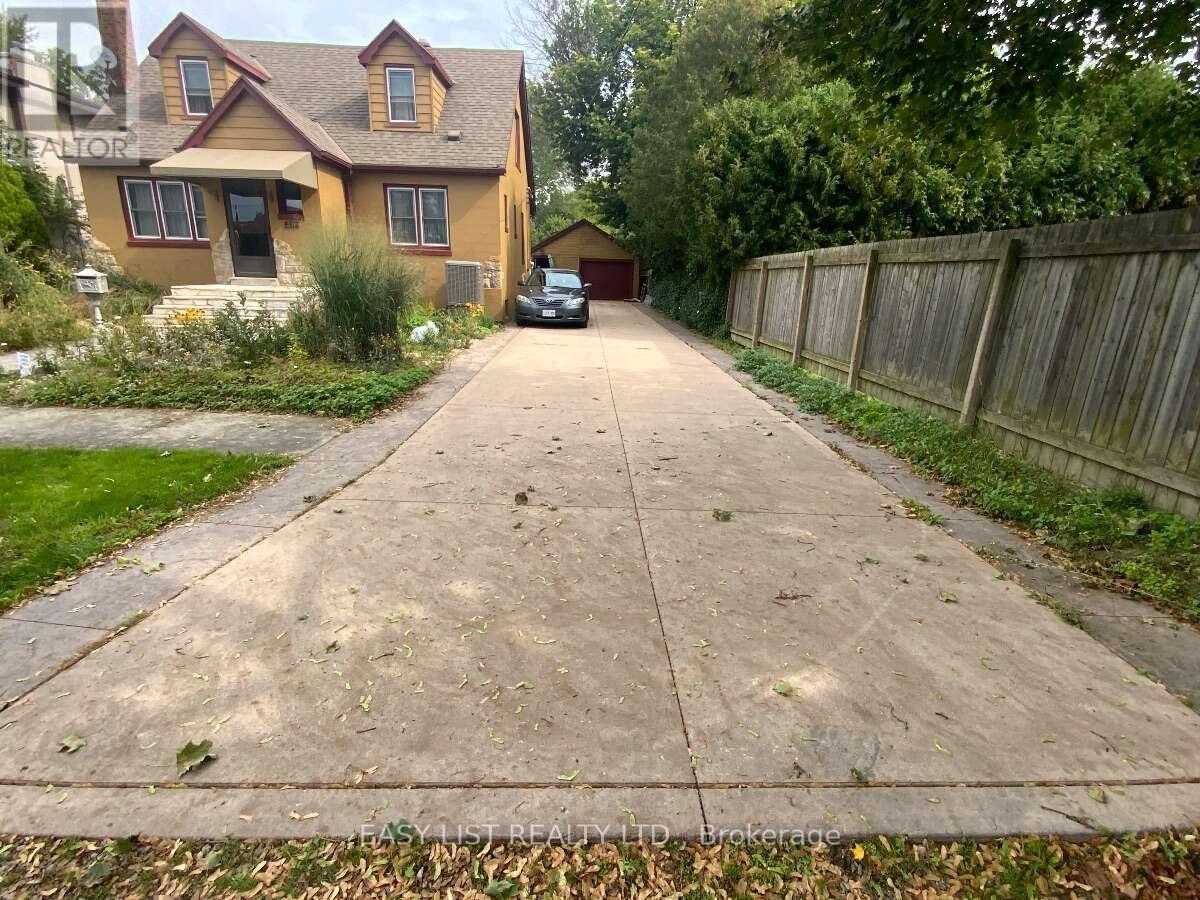271 Joseph Street Property Photo 2