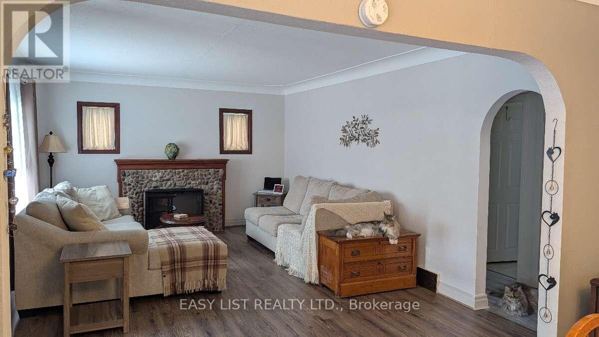 271 Joseph Street Property Photo 4