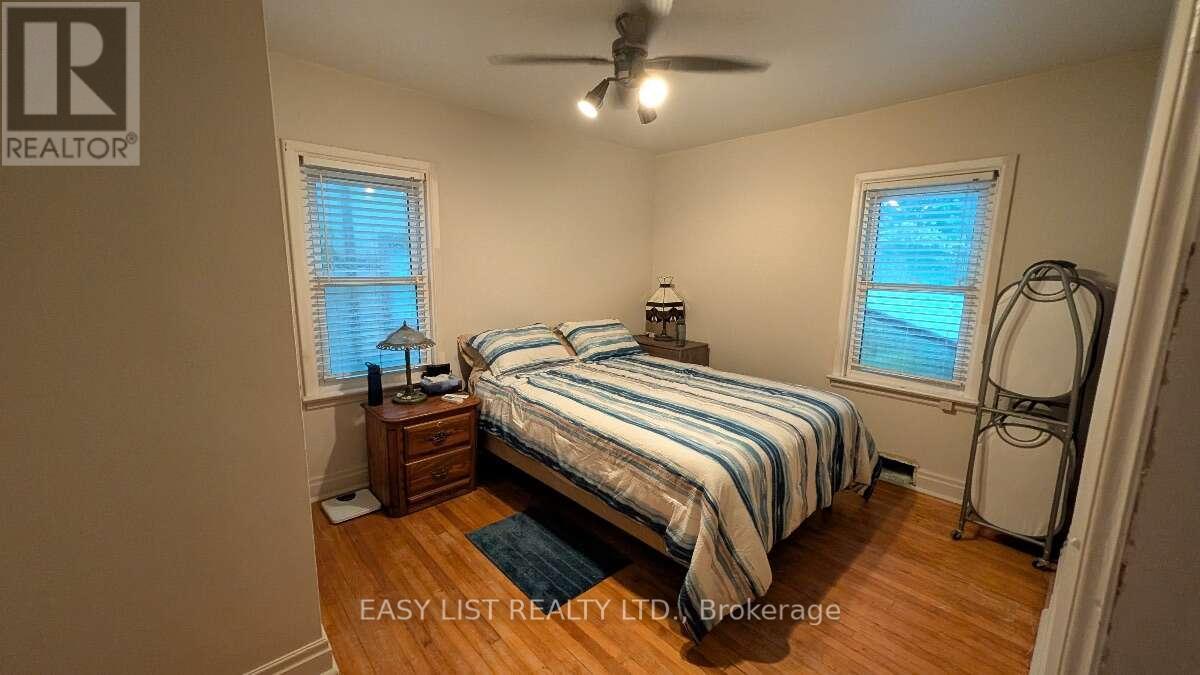 271 Joseph Street Property Photo 6