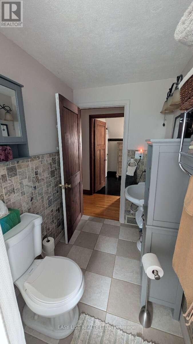 271 Joseph Street Property Photo 11