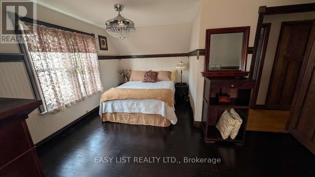 271 Joseph Street Property Photo 12