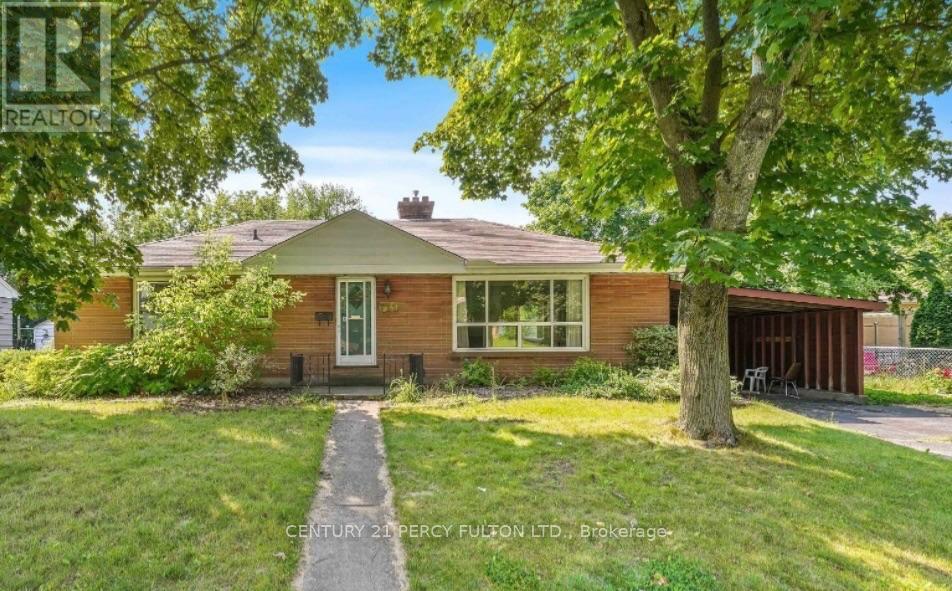 711 Victoria Street Property Photo 1