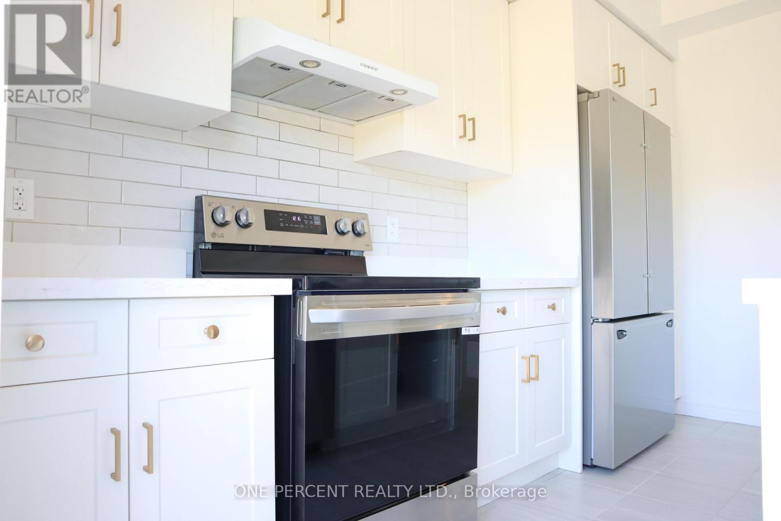 15 Sora Lane Property Photo 7