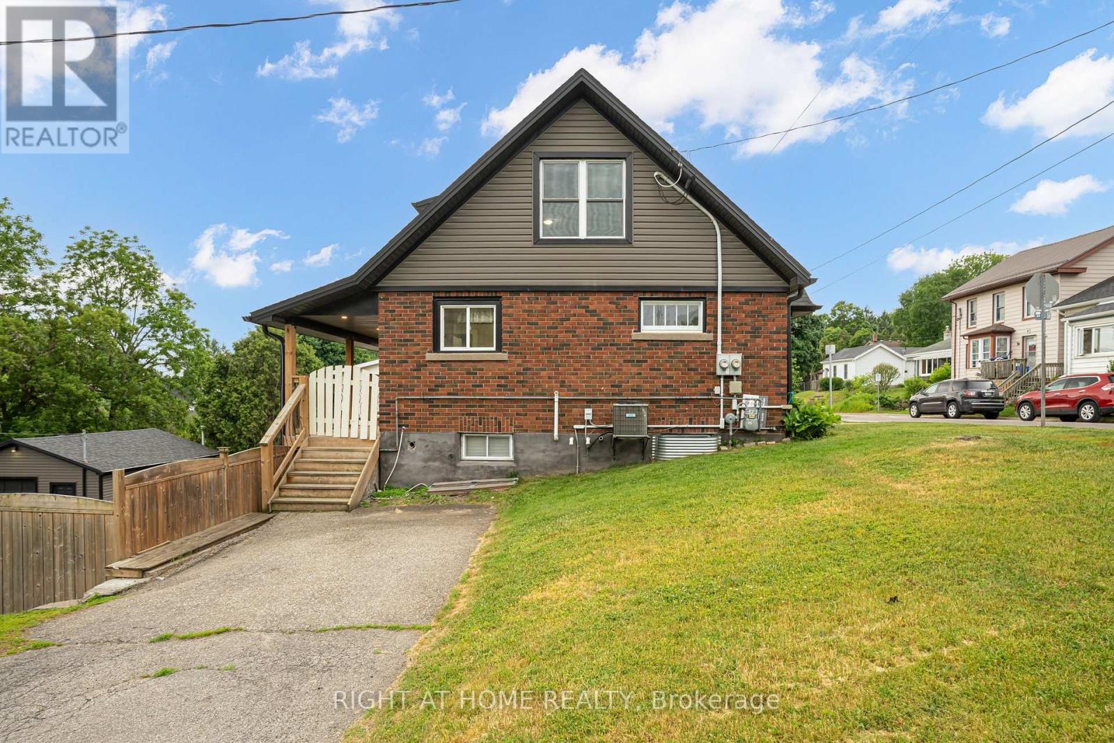 38 Washington Street Property Photo 3