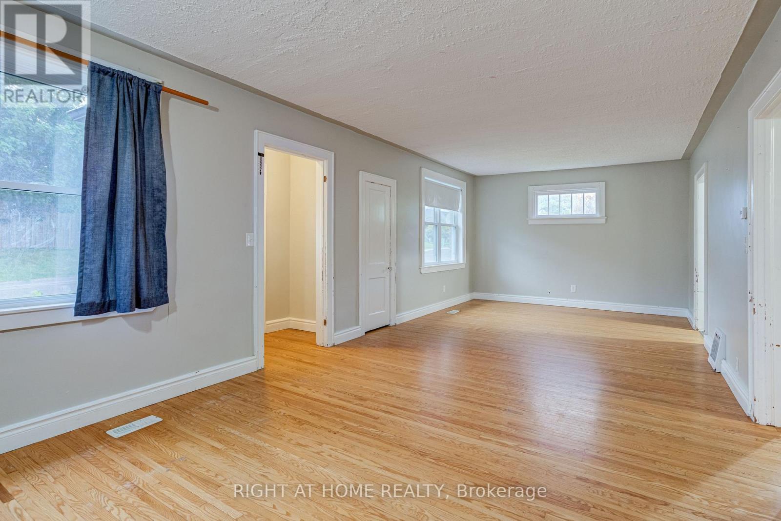 38 Washington Street Property Photo 11