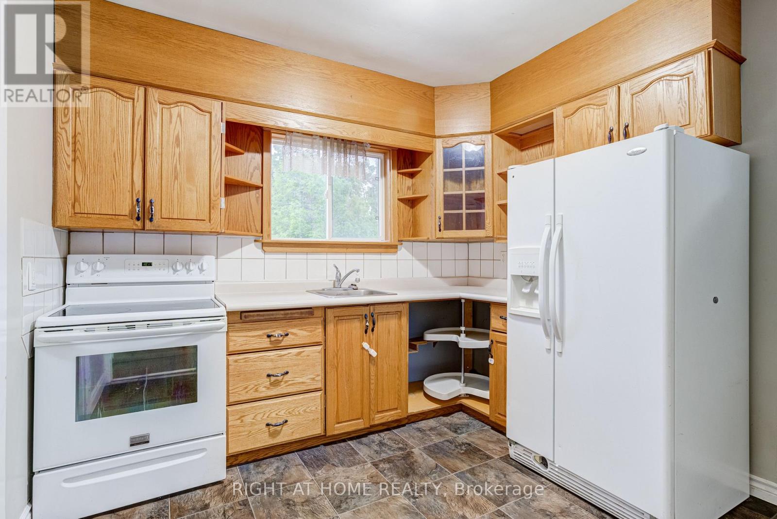 38 Washington Street Property Photo 13