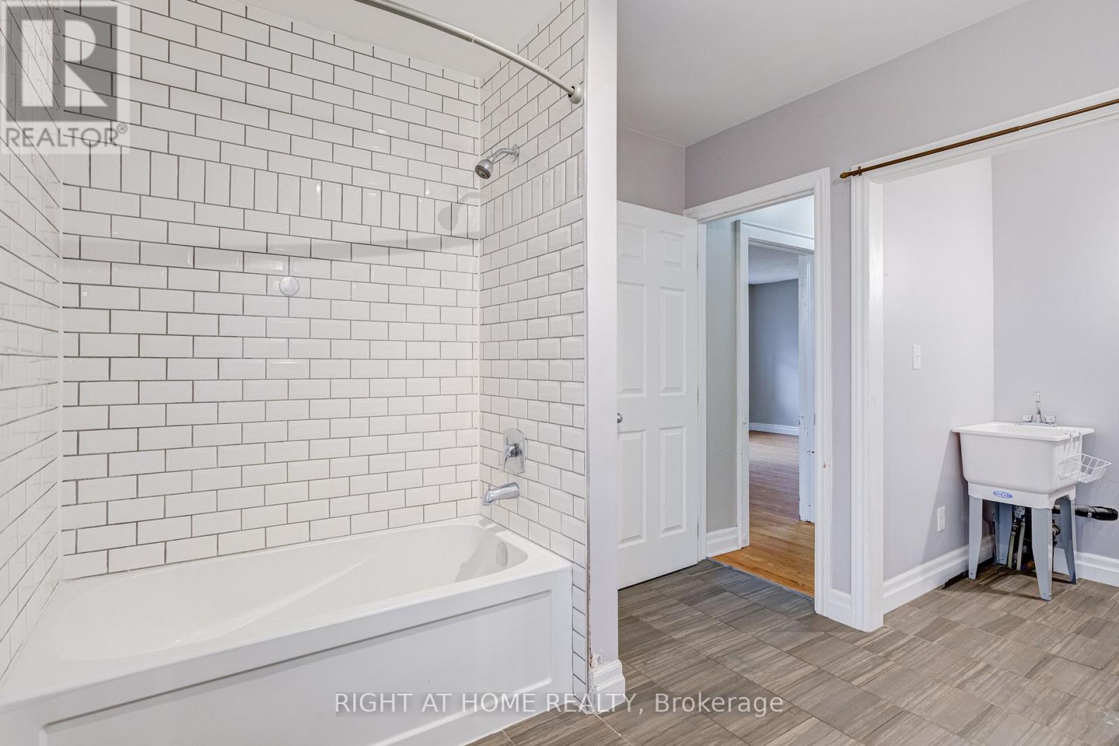 38 Washington Street Property Photo 16