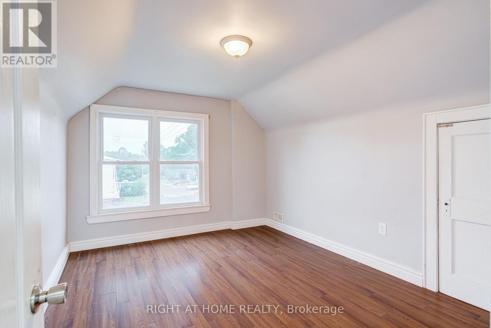 38 Washington Street Property Photo 20