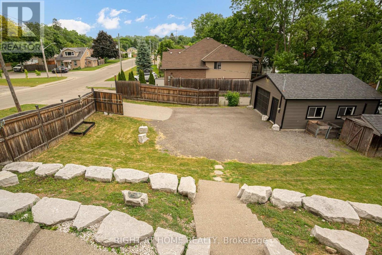 38 Washington Street Property Photo 25