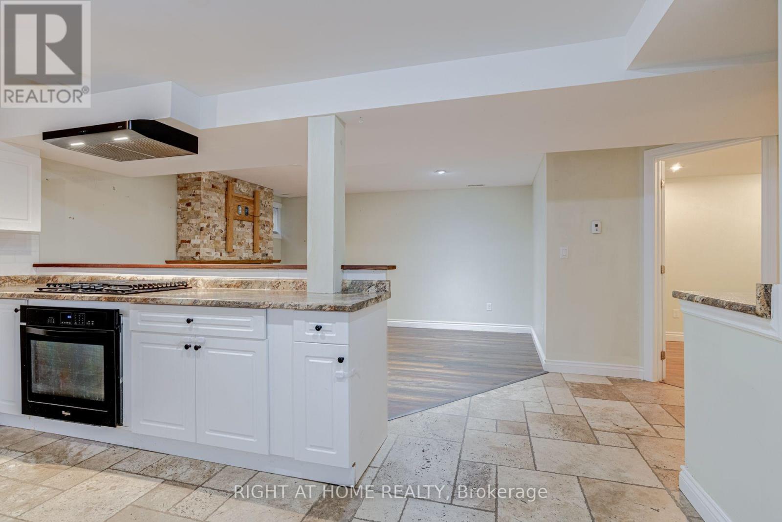 38 Washington Street Property Photo 27