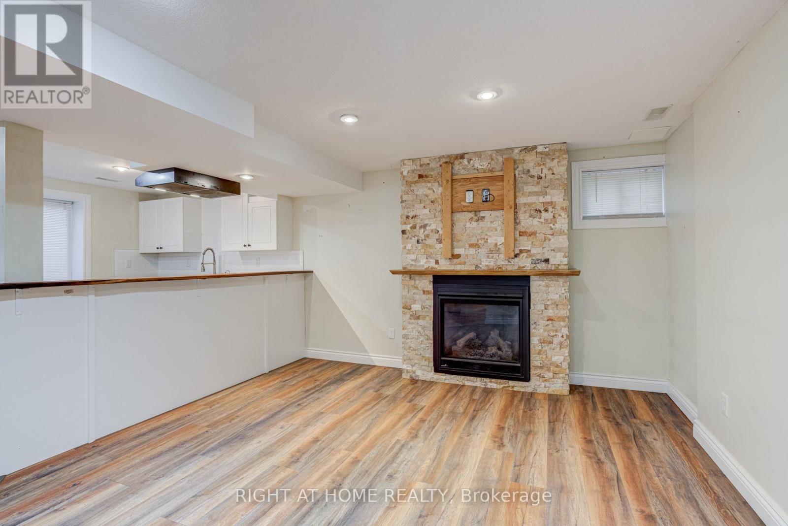 38 Washington Street Property Photo 29
