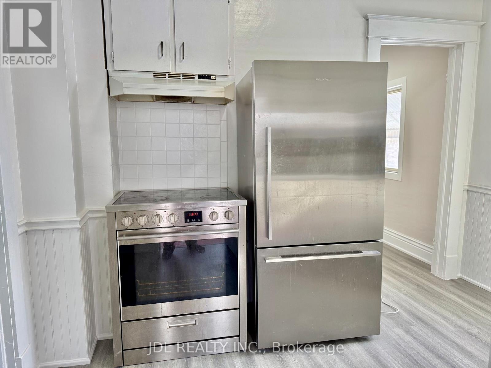 6269 Ash Street Property Photo 6
