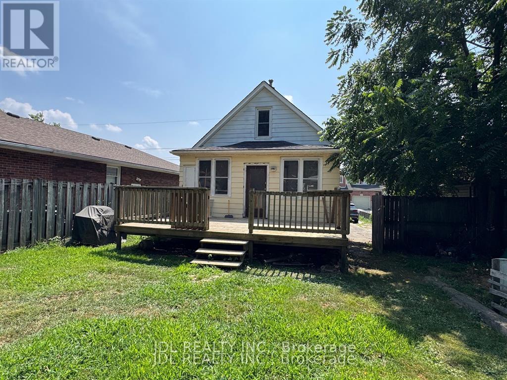 6269 Ash Street Property Photo 19