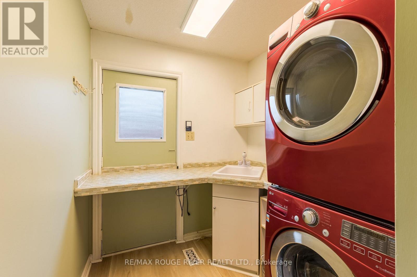 244 Ridgewood Road Property Photo 12