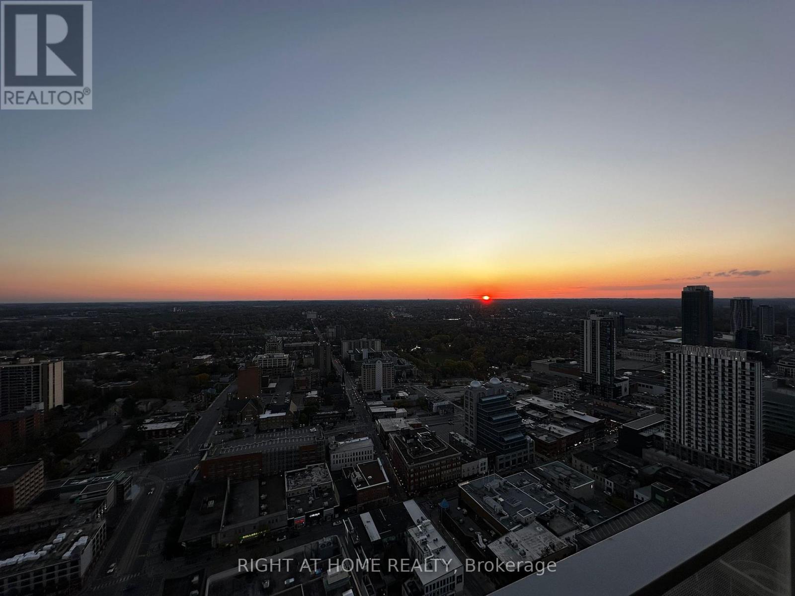 3910 - 60 Frederick Street Property Photo 8