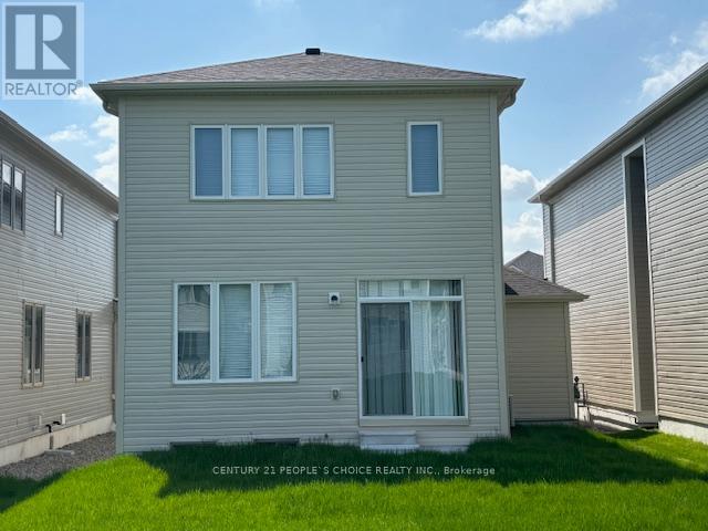 419 Black Cherry Crescent Property Photo 3