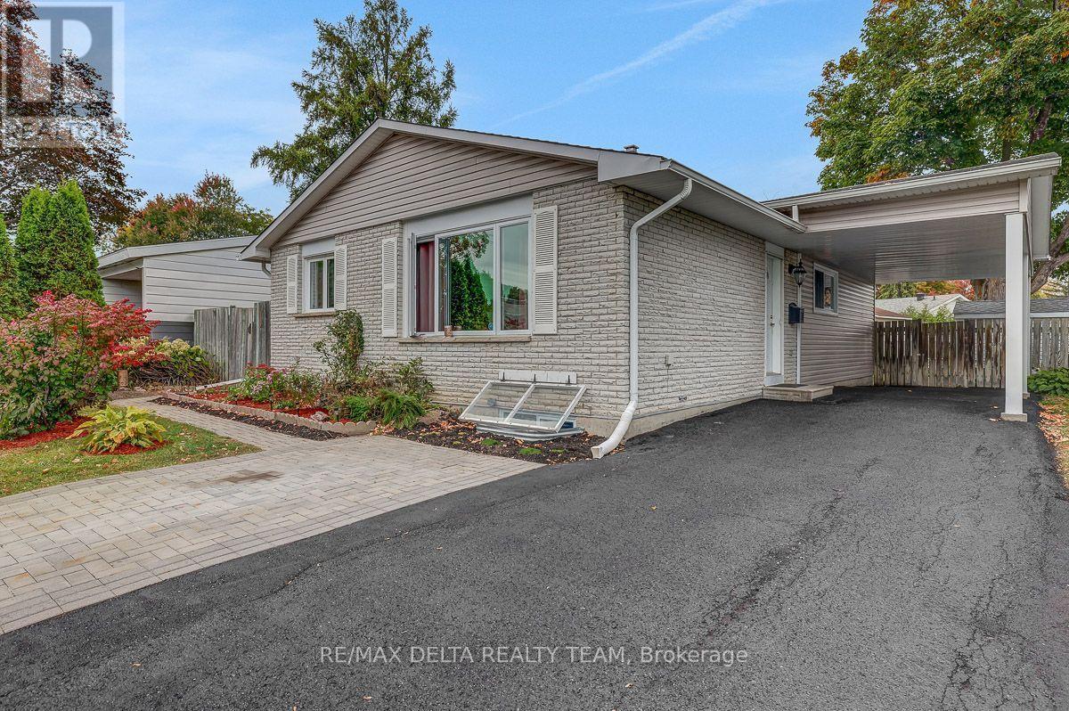 11 Courtney Road Property Photo 5