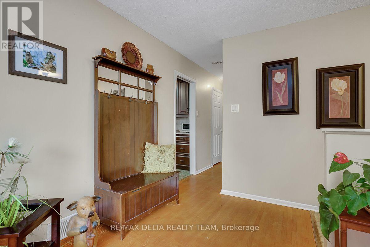 11 Courtney Road Property Photo 12